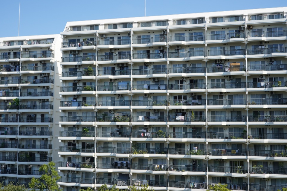 京田辺市天王楽君坊における中古マンション買取のメリットとデメリット